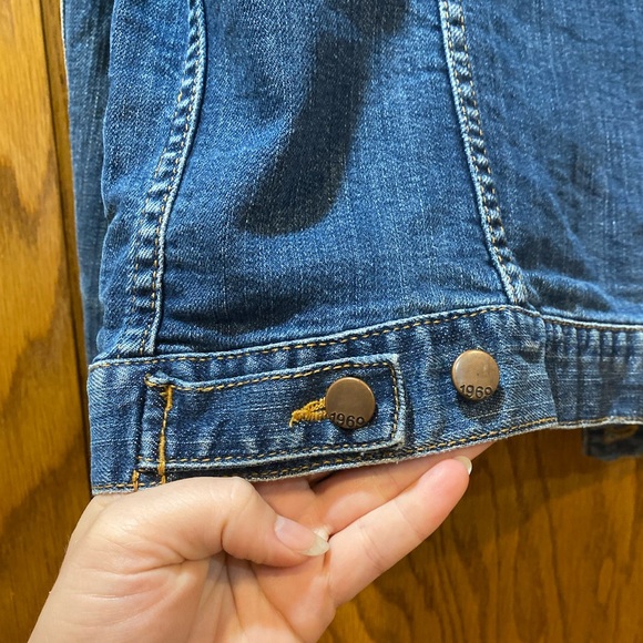 Gap Jean Jacket - Picture 4 of 8